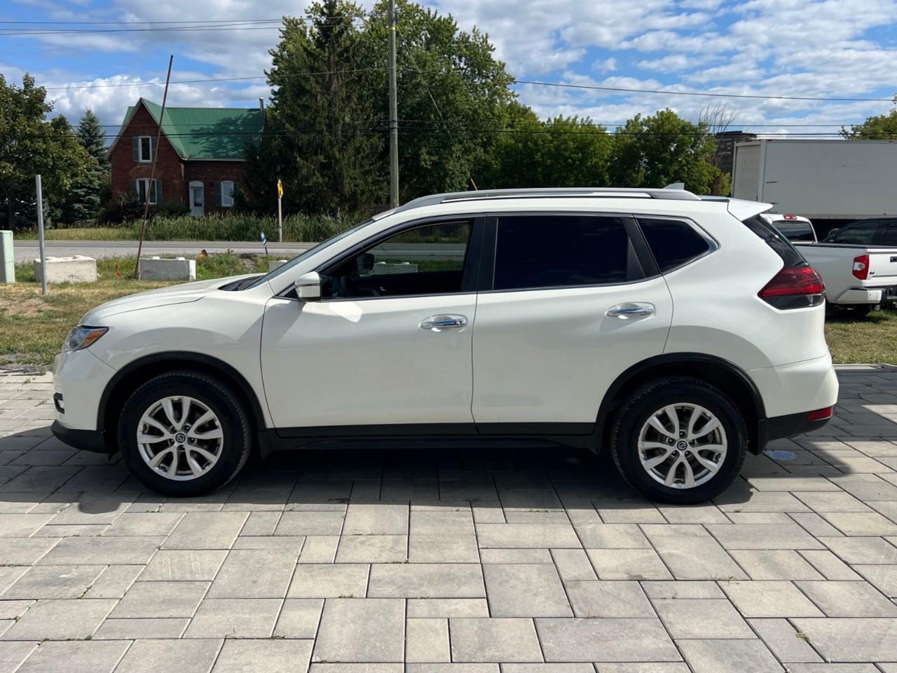 2020 Nissan Rogue SV (CVT) 4dr All-Wheel Drive Photo