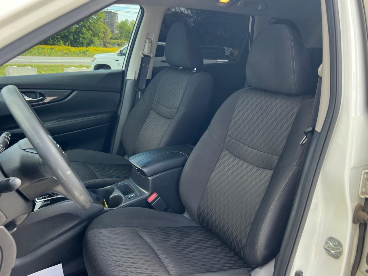 2020 Nissan Rogue SV (CVT) 4dr All-Wheel Drive Photo