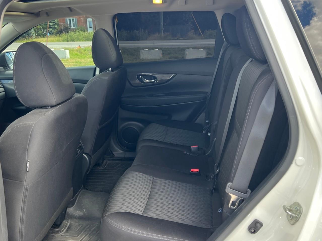 2020 Nissan Rogue SV (CVT) 4dr All-Wheel Drive Photo