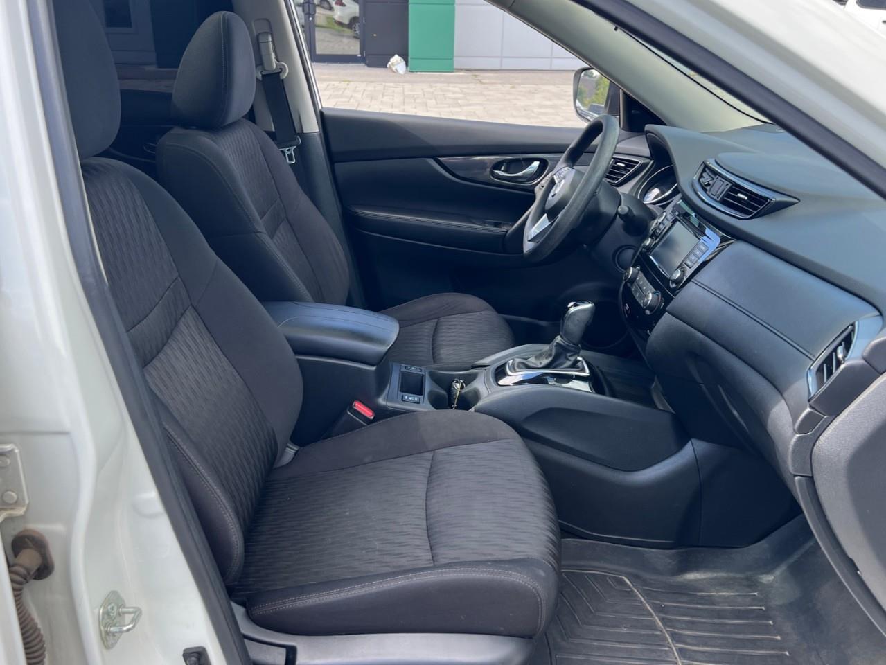 2020 Nissan Rogue SV (CVT) 4dr All-Wheel Drive Photo