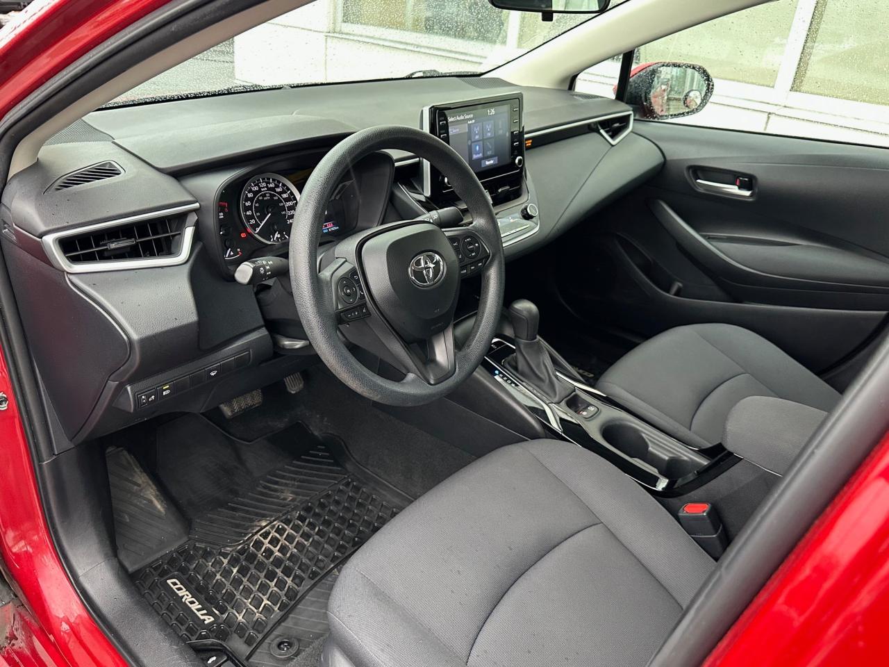 2020 Toyota Corolla LE (CVT) 4dr Sedan Photo