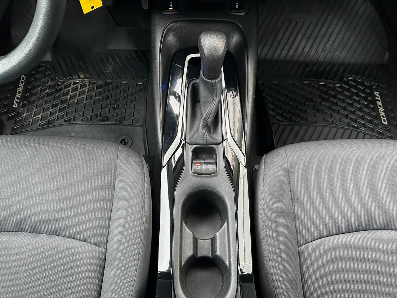 2020 Toyota Corolla LE (CVT) 4dr Sedan Photo