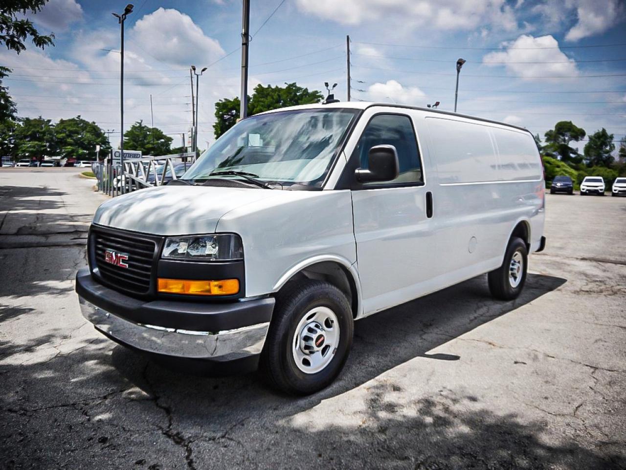2023 GMC Savana Cargo Van  Photo4