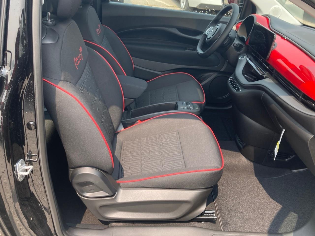 2025 Fiat 500E Base 2dr Hatchback Photo