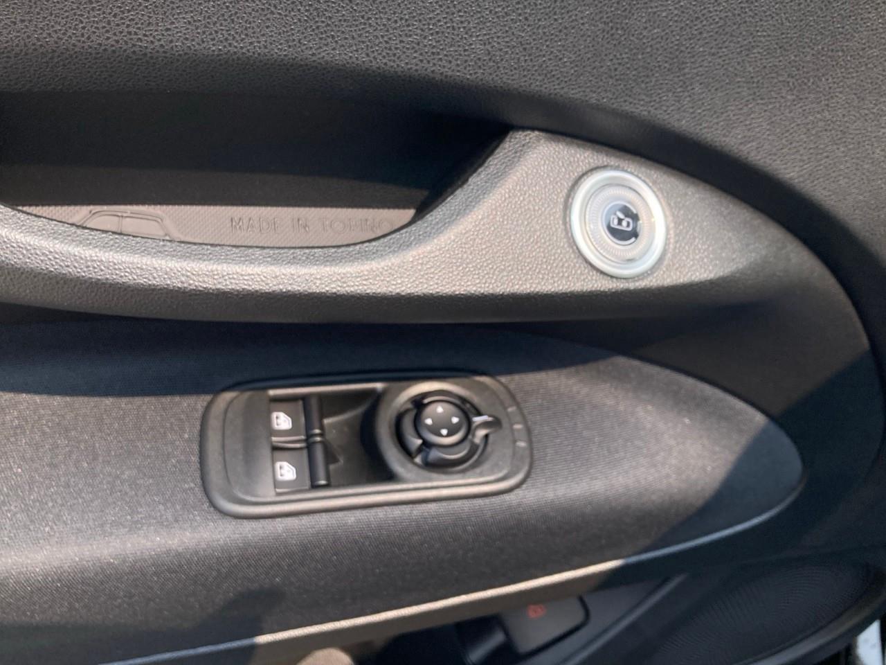 2025 Fiat 500E Base 2dr Hatchback Photo