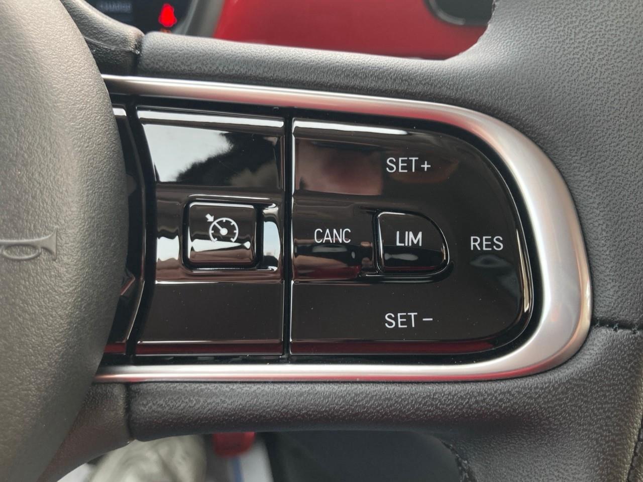 2025 Fiat 500E Base 2dr Hatchback Photo