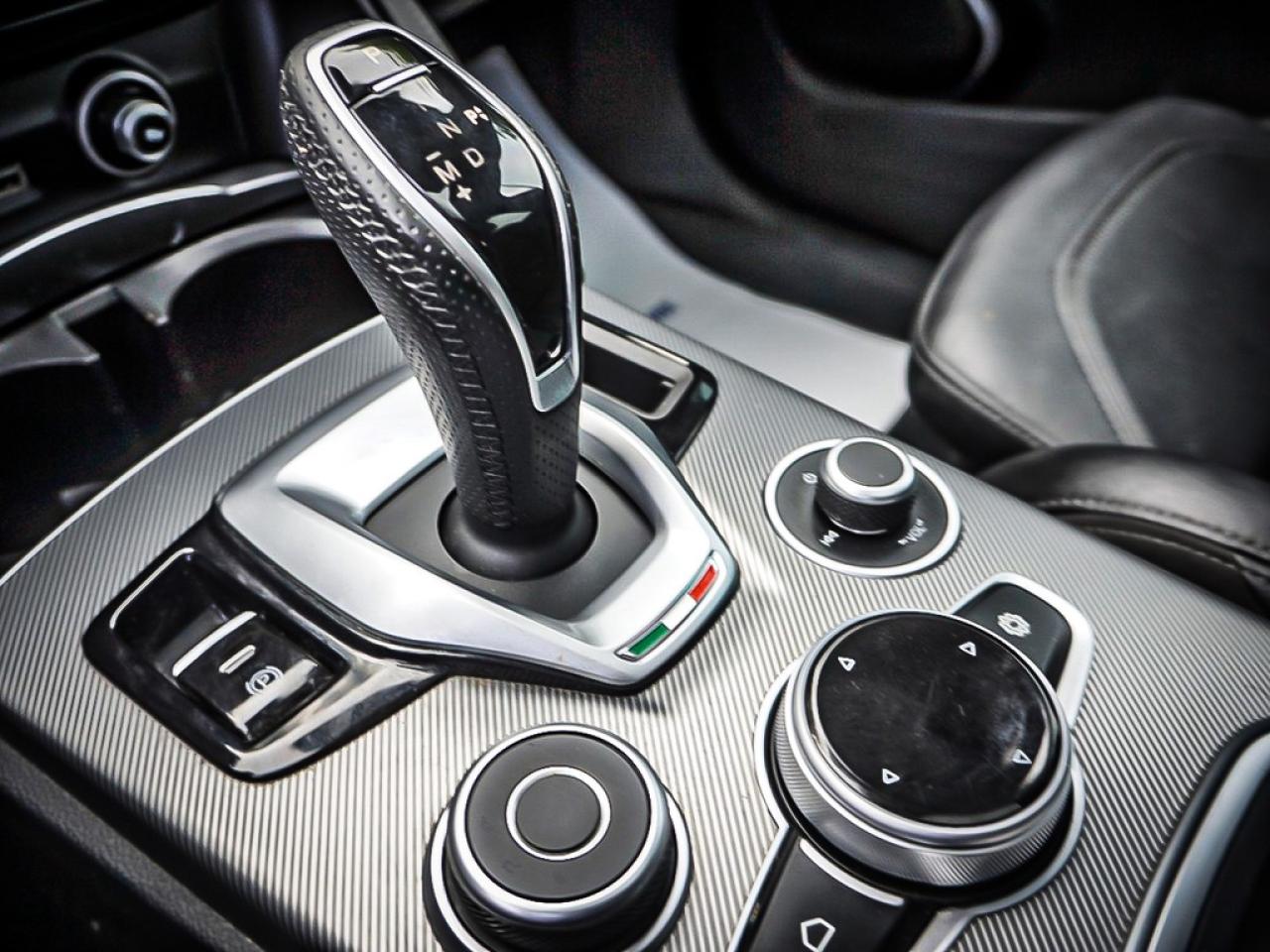 2021 Alfa Romeo Stelvio  Photo