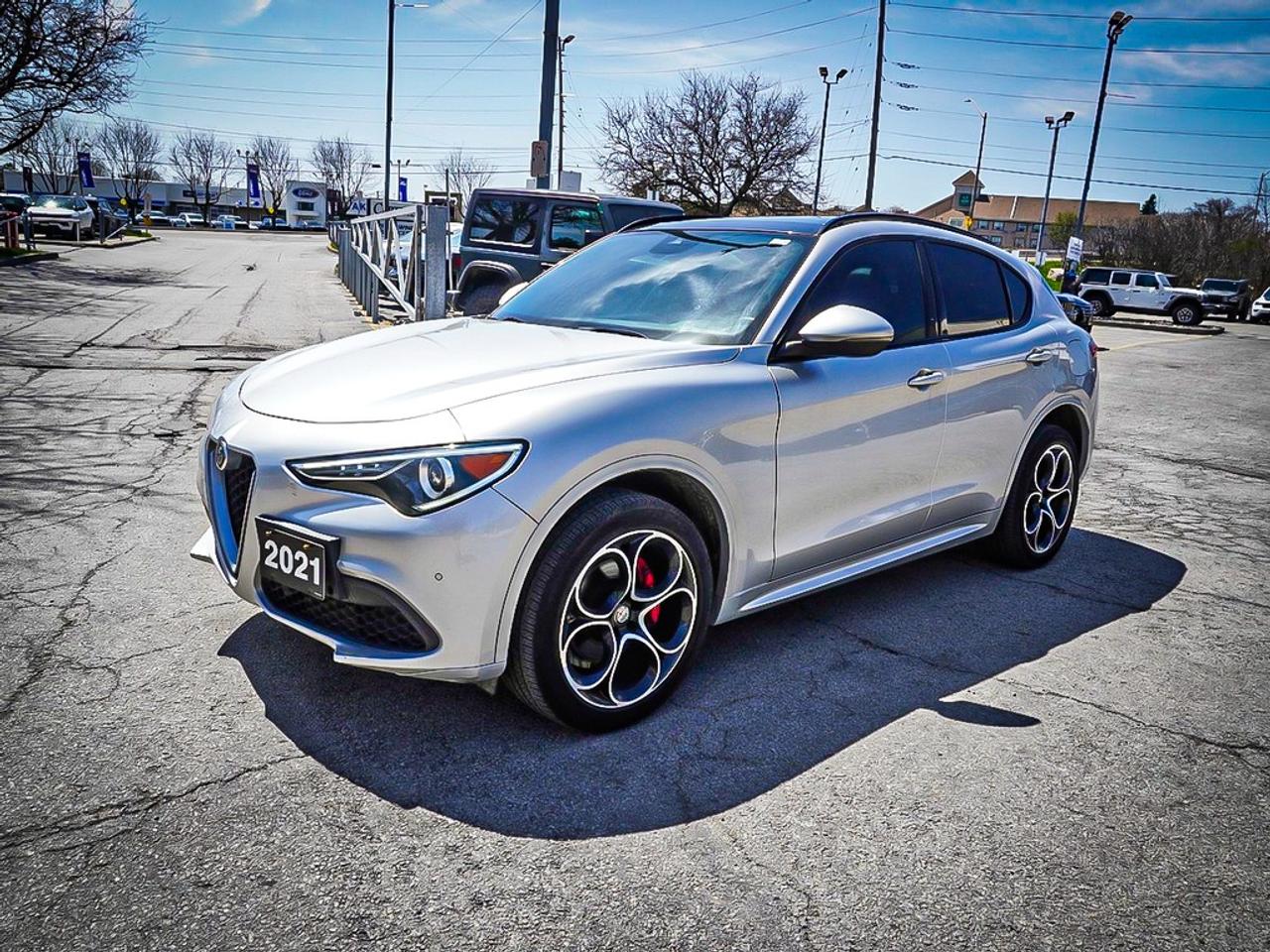 2021 Alfa Romeo Stelvio  Photo4