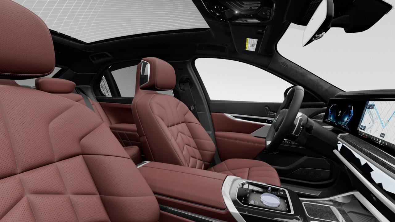 2026 BMW 750e xDrive 4dr All-Wheel Drive Sedan Photo