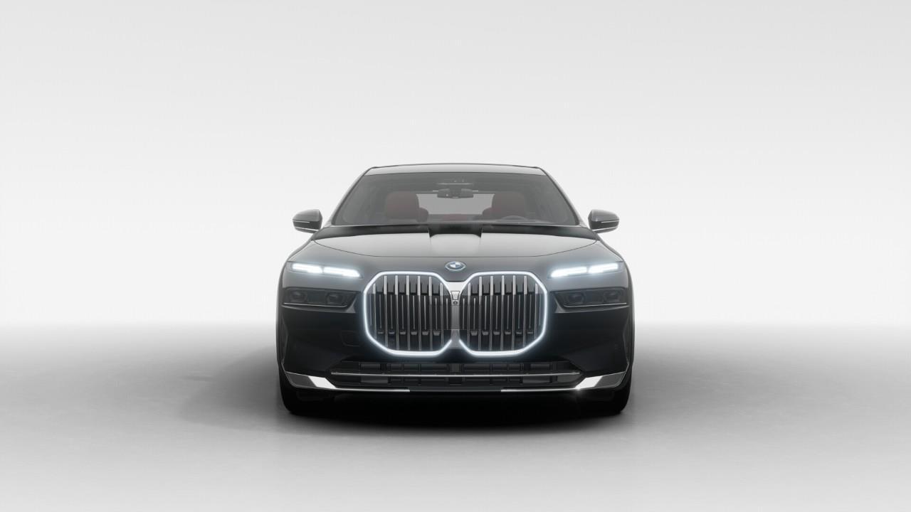 2026 BMW 750e xDrive 4dr All-Wheel Drive Sedan Photo