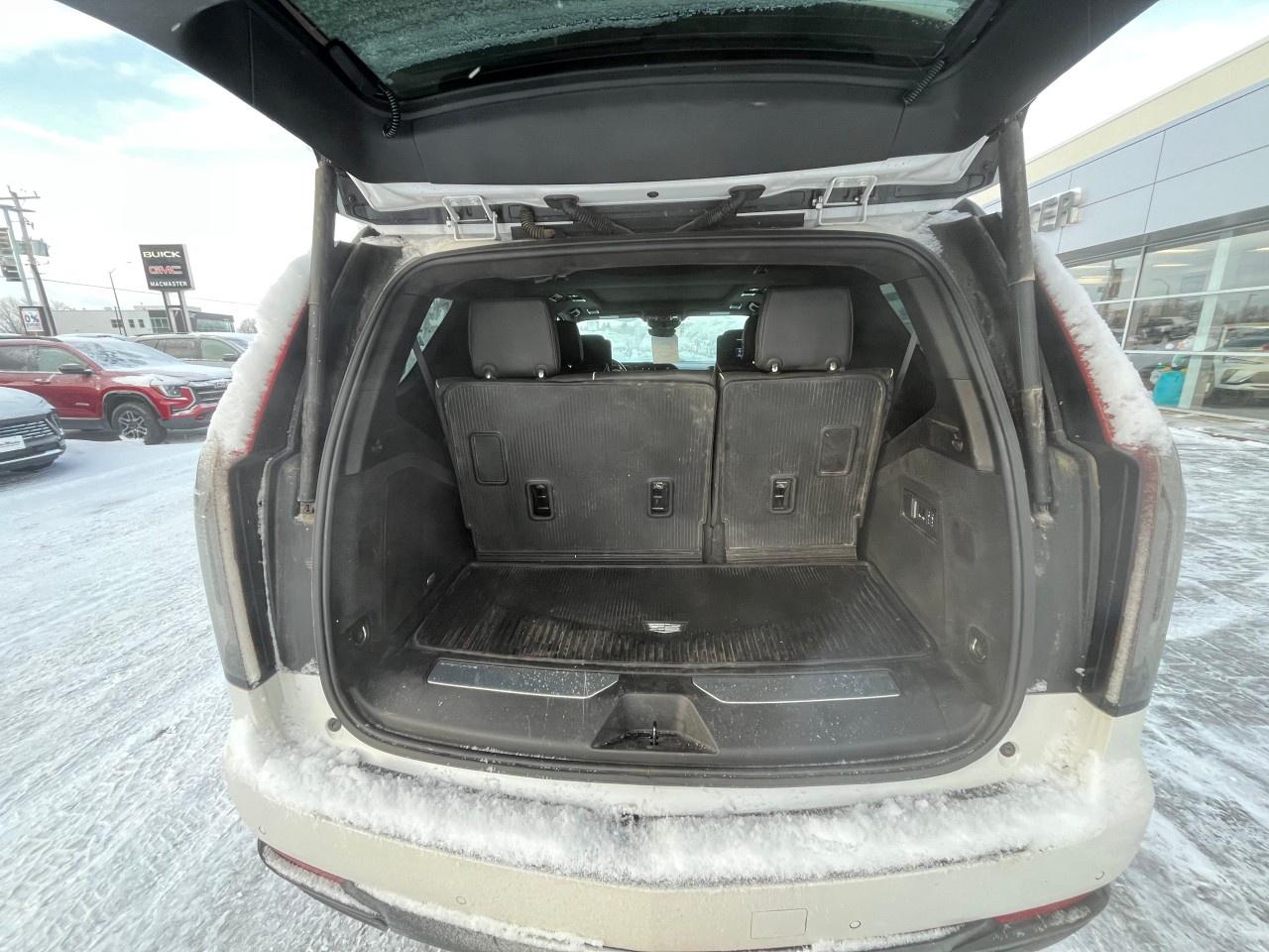 2024 Cadillac Escalade 4WD Sport Platinum Photo