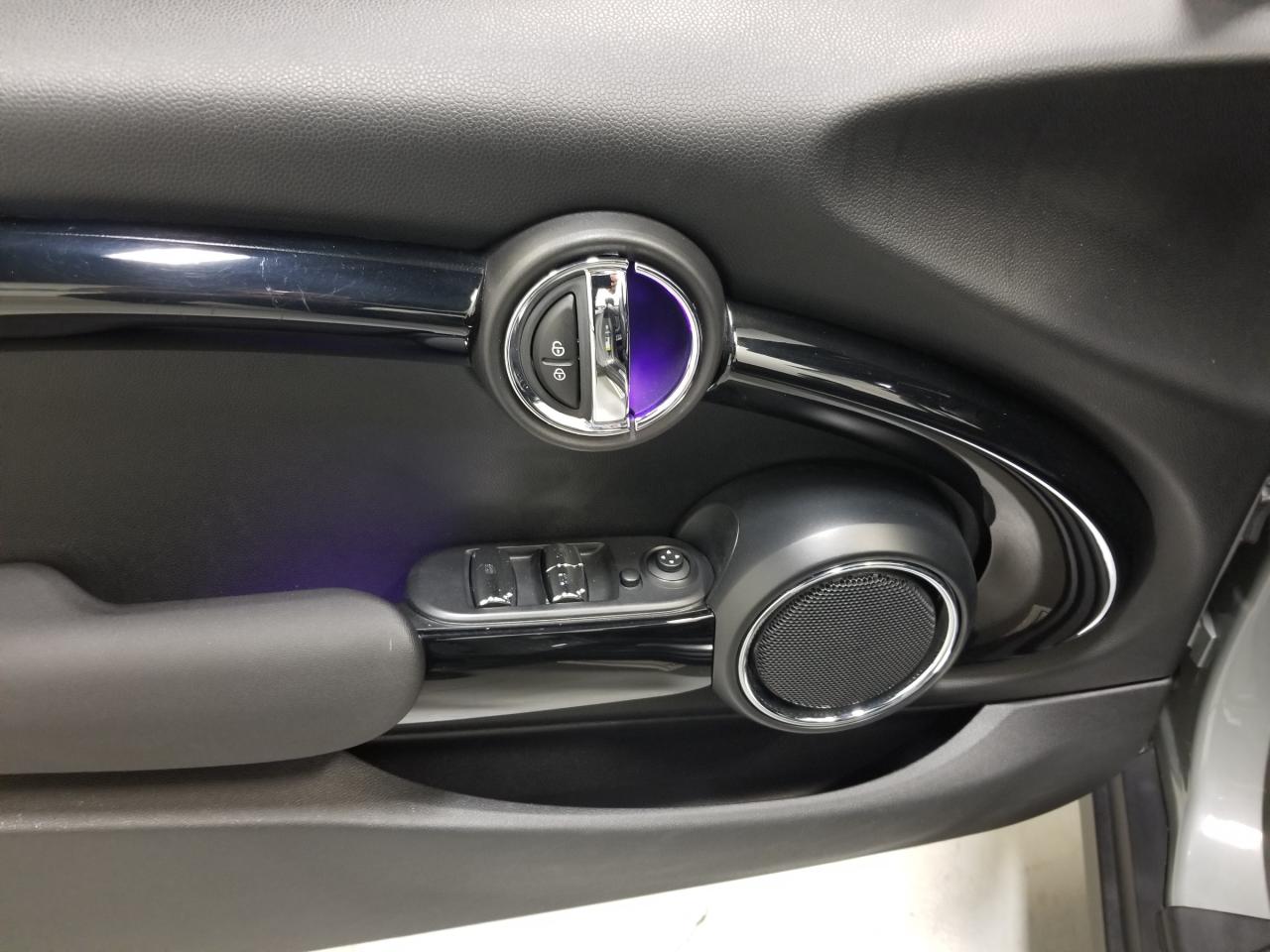 2019 MINI Convertible Cooper 2dr Photo