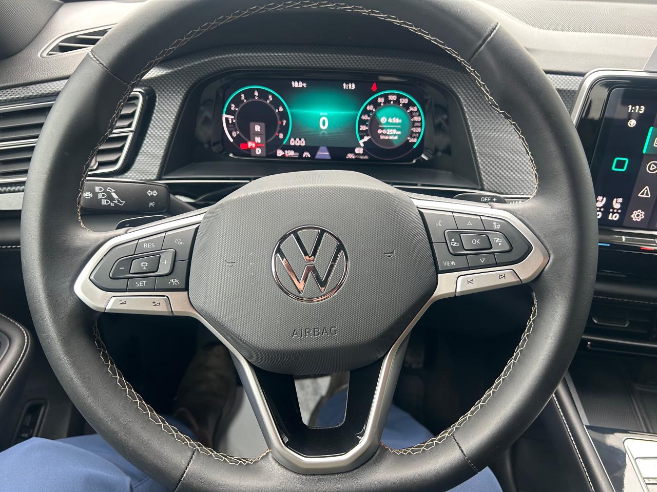 2024 Volkswagen Atlas Cross Sport 2.0 TSI Highline 4dr All-Wheel Drive 4MOTION Photo