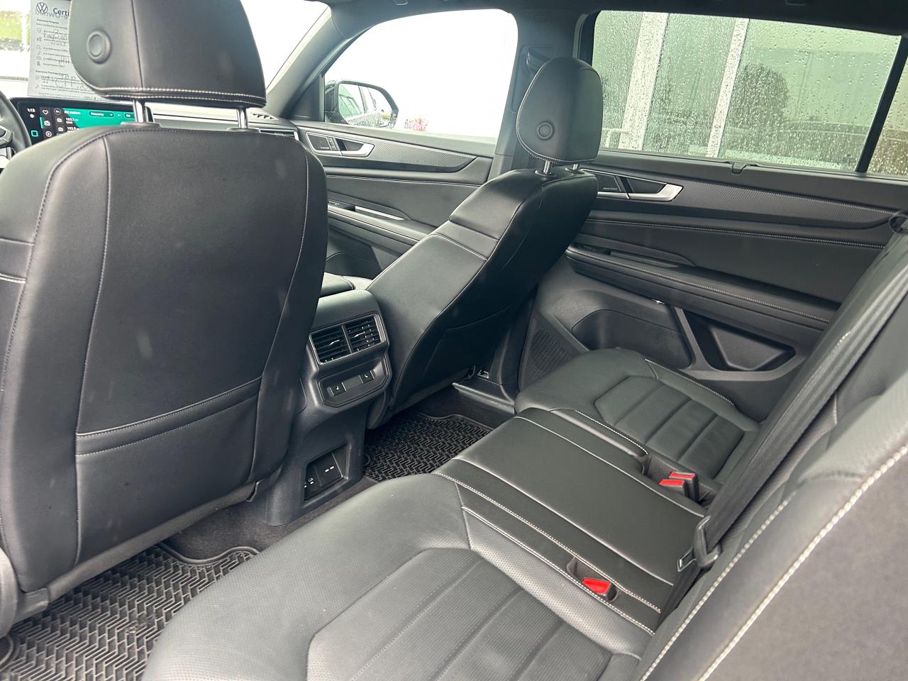 2024 Volkswagen Atlas Cross Sport 2.0 TSI Highline 4dr All-Wheel Drive 4MOTION Photo