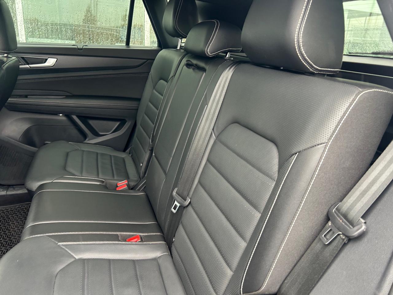 2024 Volkswagen Atlas Cross Sport 2.0 TSI Highline 4dr All-Wheel Drive 4MOTION Photo