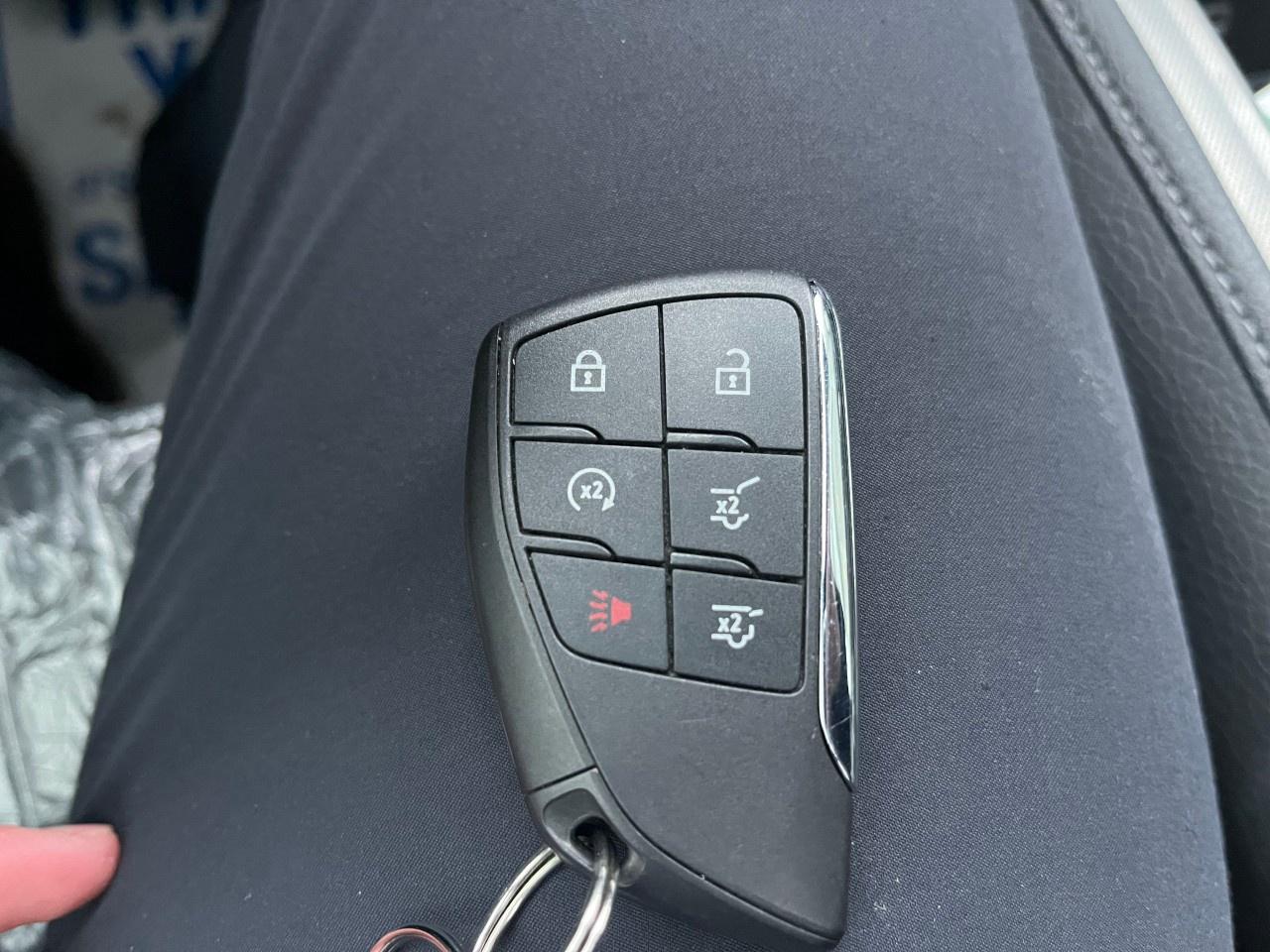 2025 GMC Sierra 1500 Crew Cab Short Box 4-Wheel Drive AT4 Photo