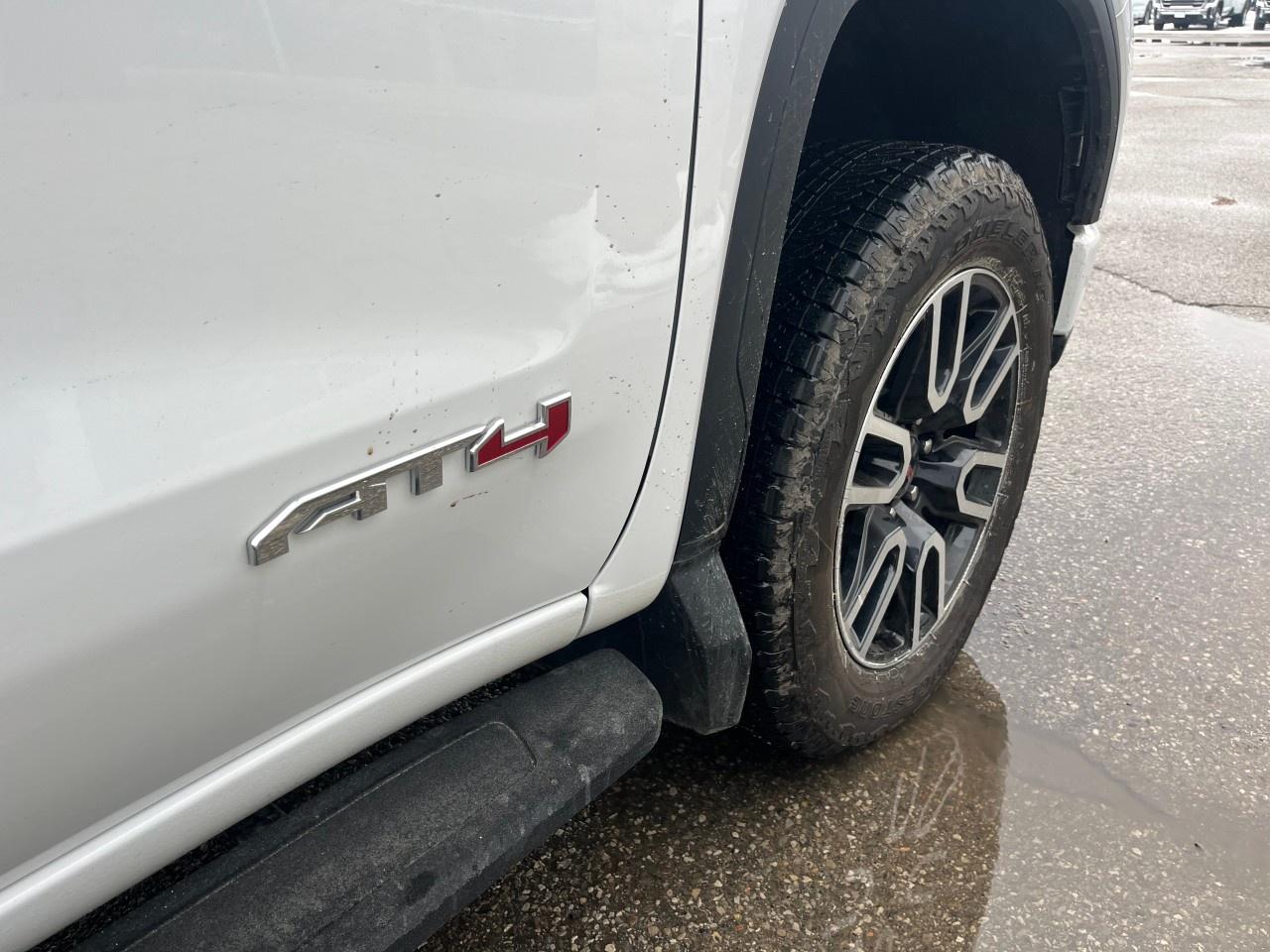 2025 GMC Sierra 1500 Crew Cab Short Box 4-Wheel Drive AT4 Photo