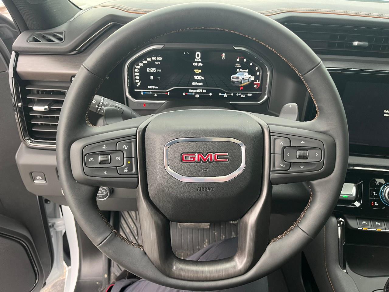 2025 GMC Sierra 1500 Crew Cab Short Box 4-Wheel Drive AT4 Photo