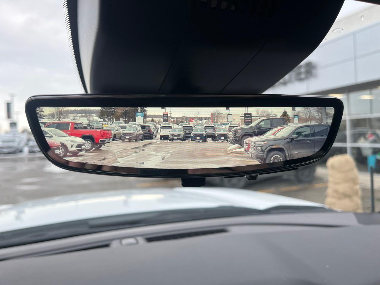 2025 GMC Sierra 1500 Crew Cab Short Box 4-Wheel Drive AT4 Photo