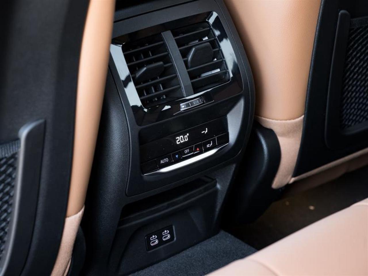 2025 BMW X4 M40i xDrive 4dr All-Wheel Drive Sports Activity Coupe Photo