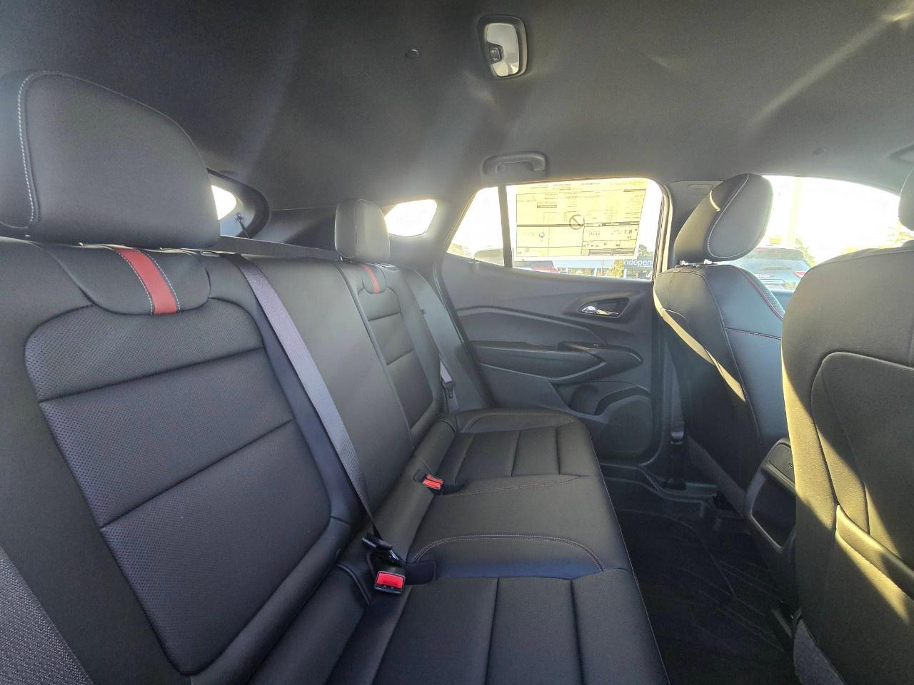 2025 Chevrolet Trax FWD 4dr 2RS Photo