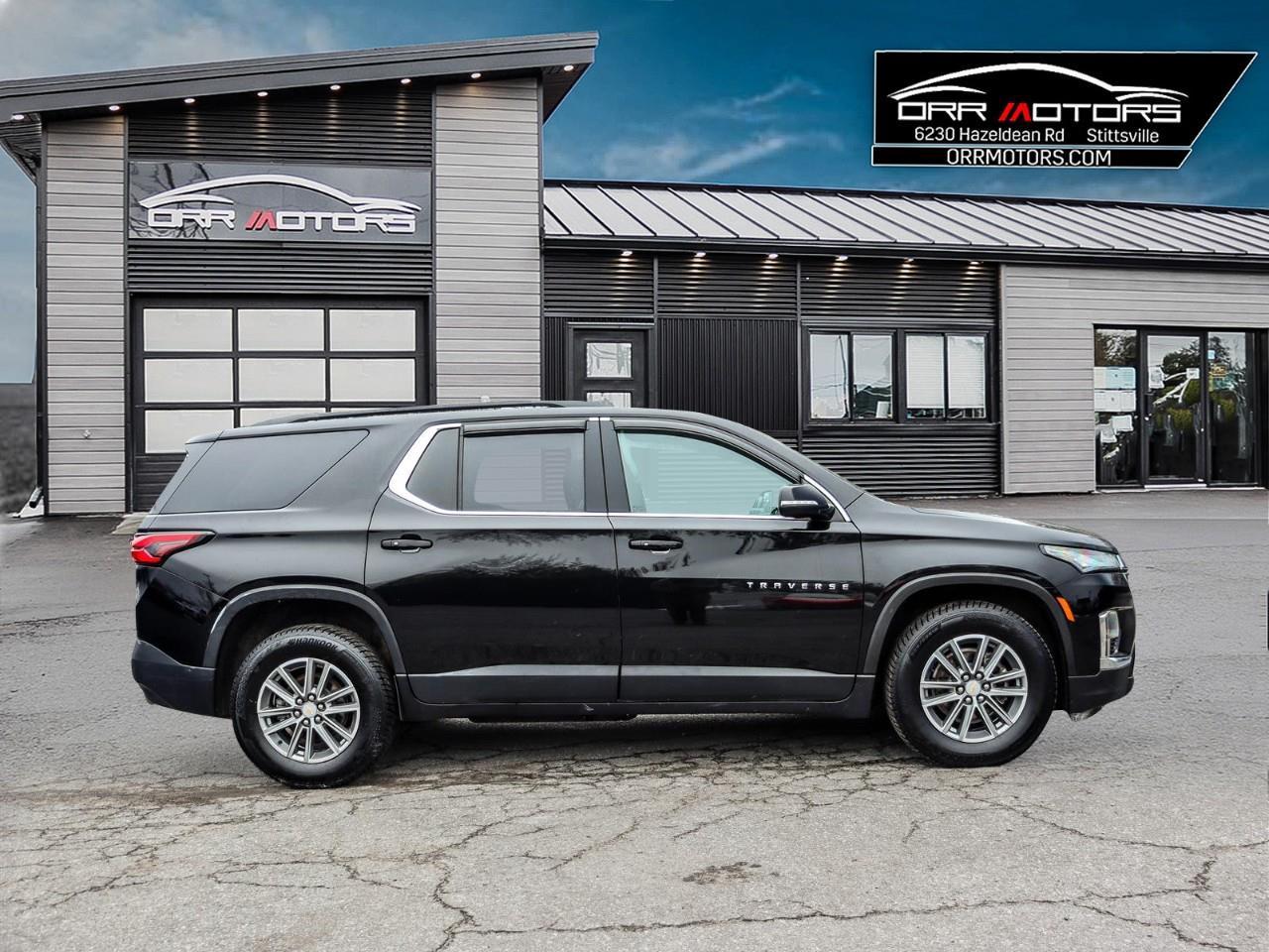 2023 Chevrolet Traverse LT Cloth All-Wheel Drive Photo2