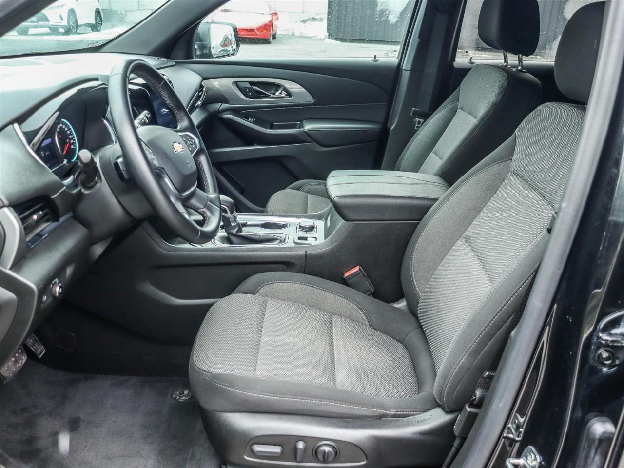 2023 Chevrolet Traverse LT Cloth All-Wheel Drive Photo