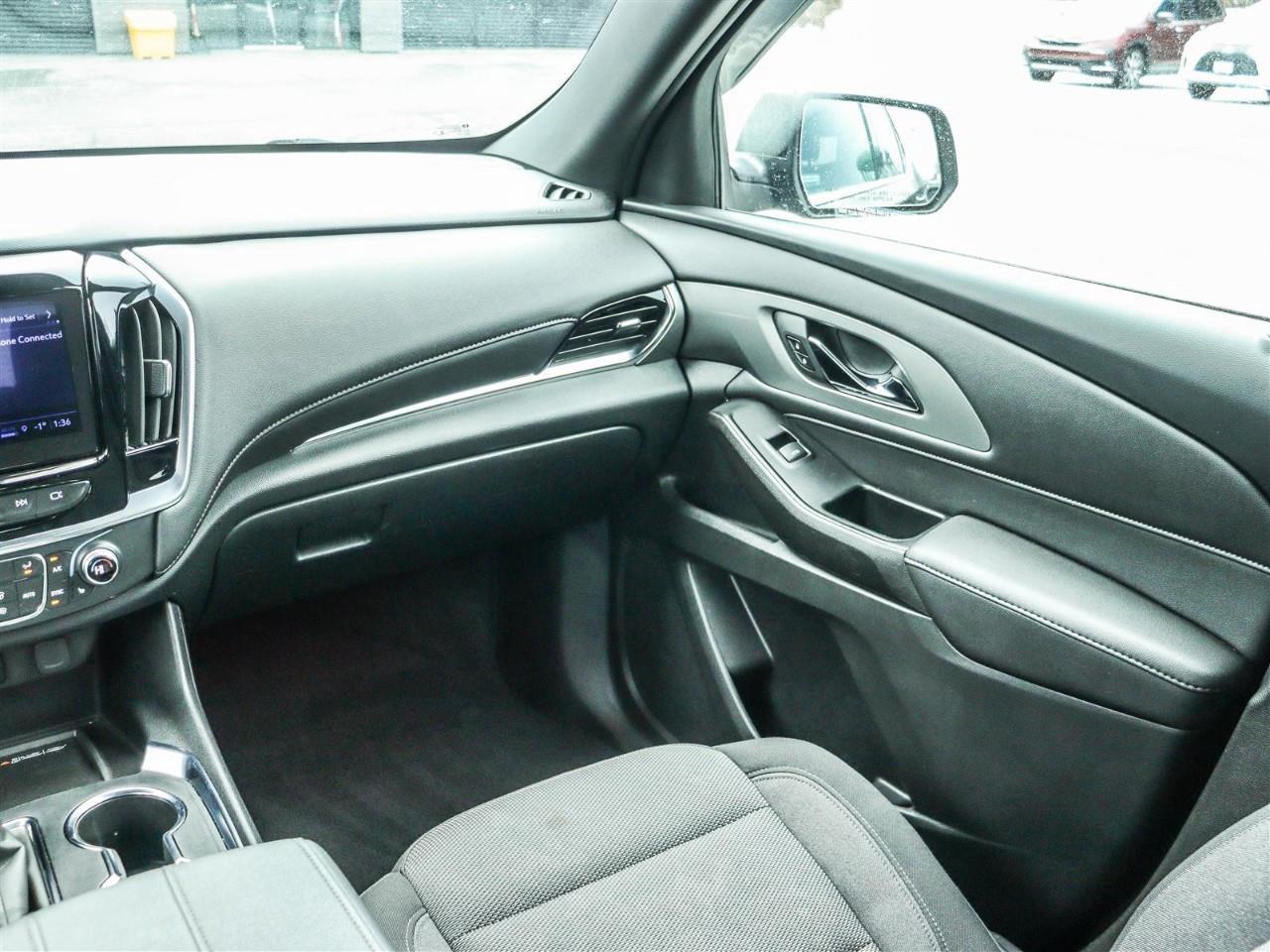 2023 Chevrolet Traverse LT Cloth All-Wheel Drive Photo