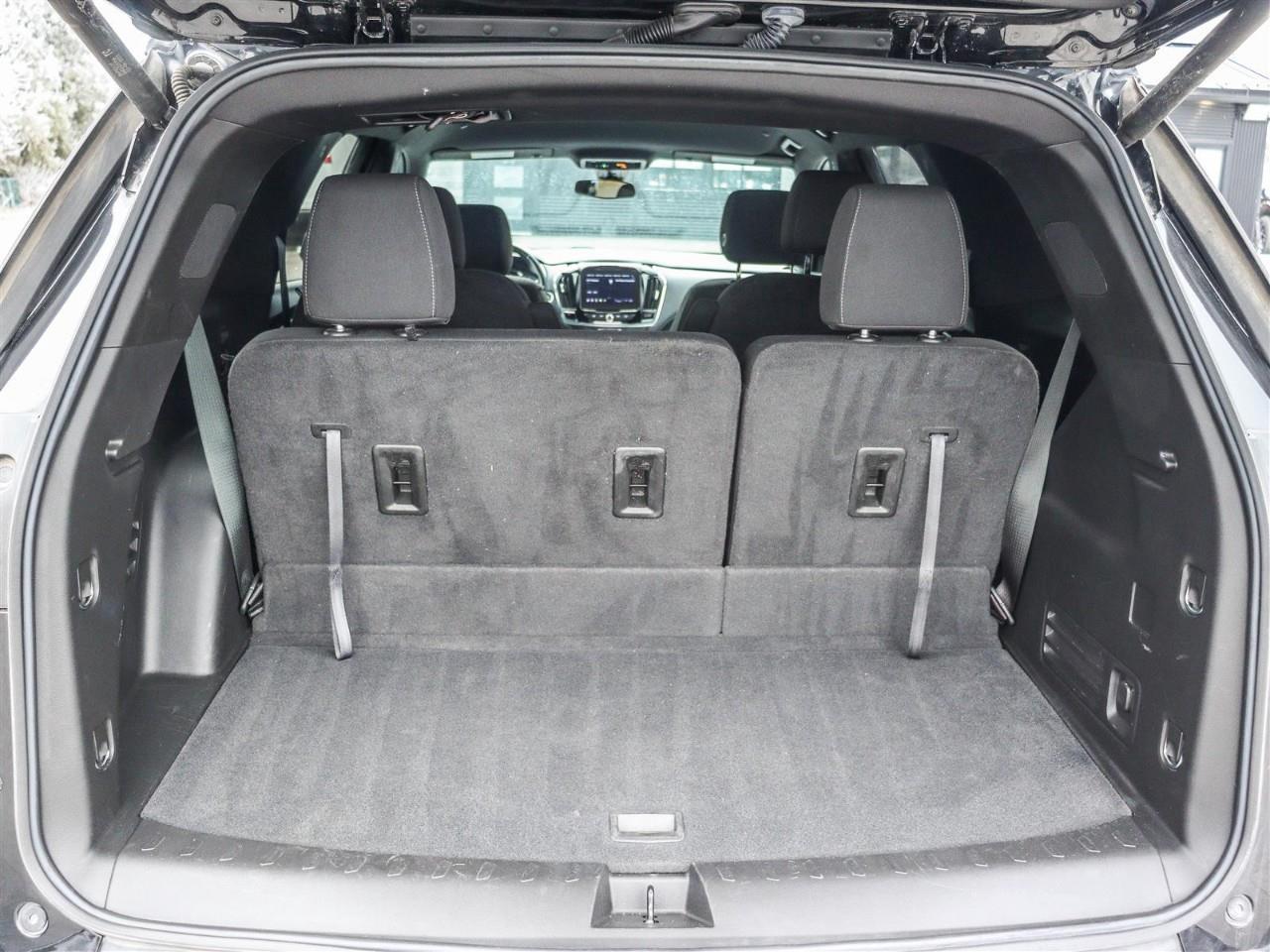2023 Chevrolet Traverse LT Cloth All-Wheel Drive Photo