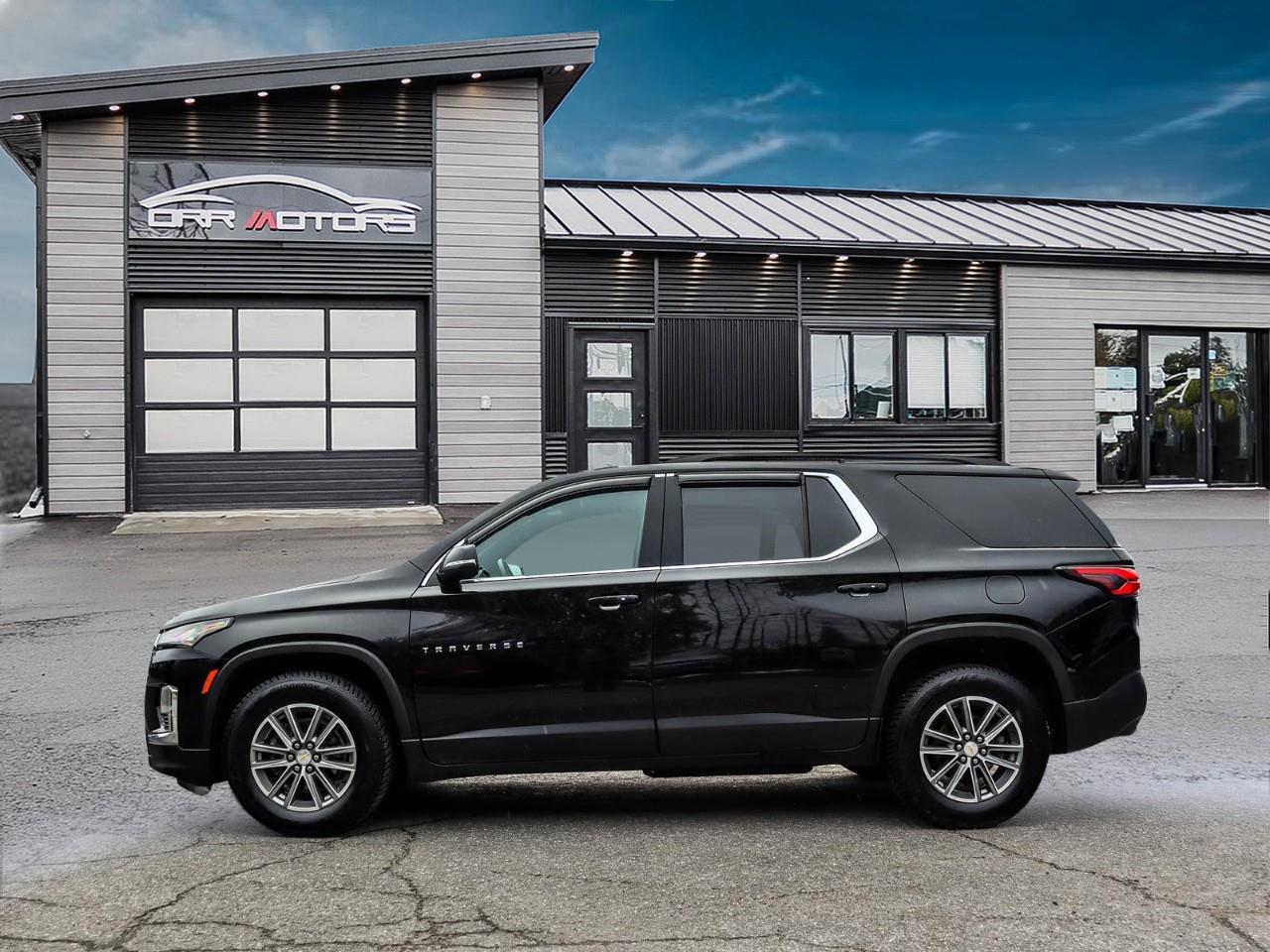 2023 Chevrolet Traverse LT Cloth All-Wheel Drive Photo