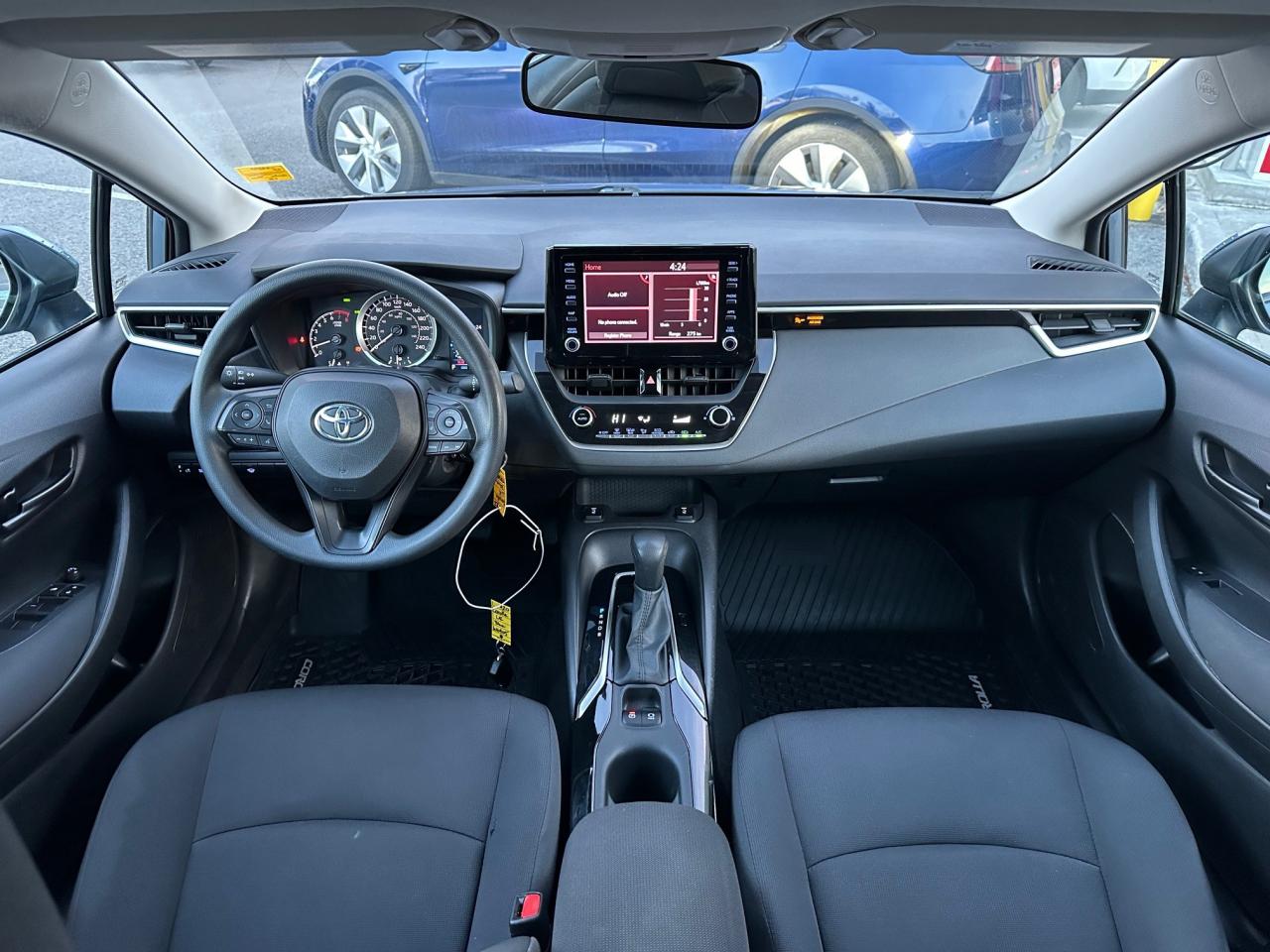 2022 Toyota Corolla LE 4DR SEDAN Photo