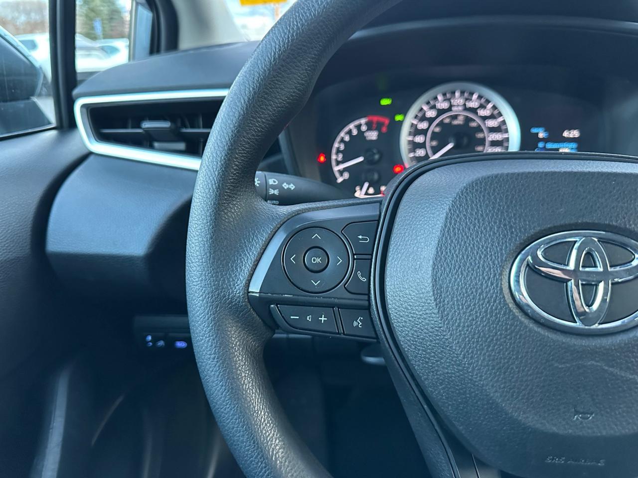 2022 Toyota Corolla LE 4DR SEDAN Photo