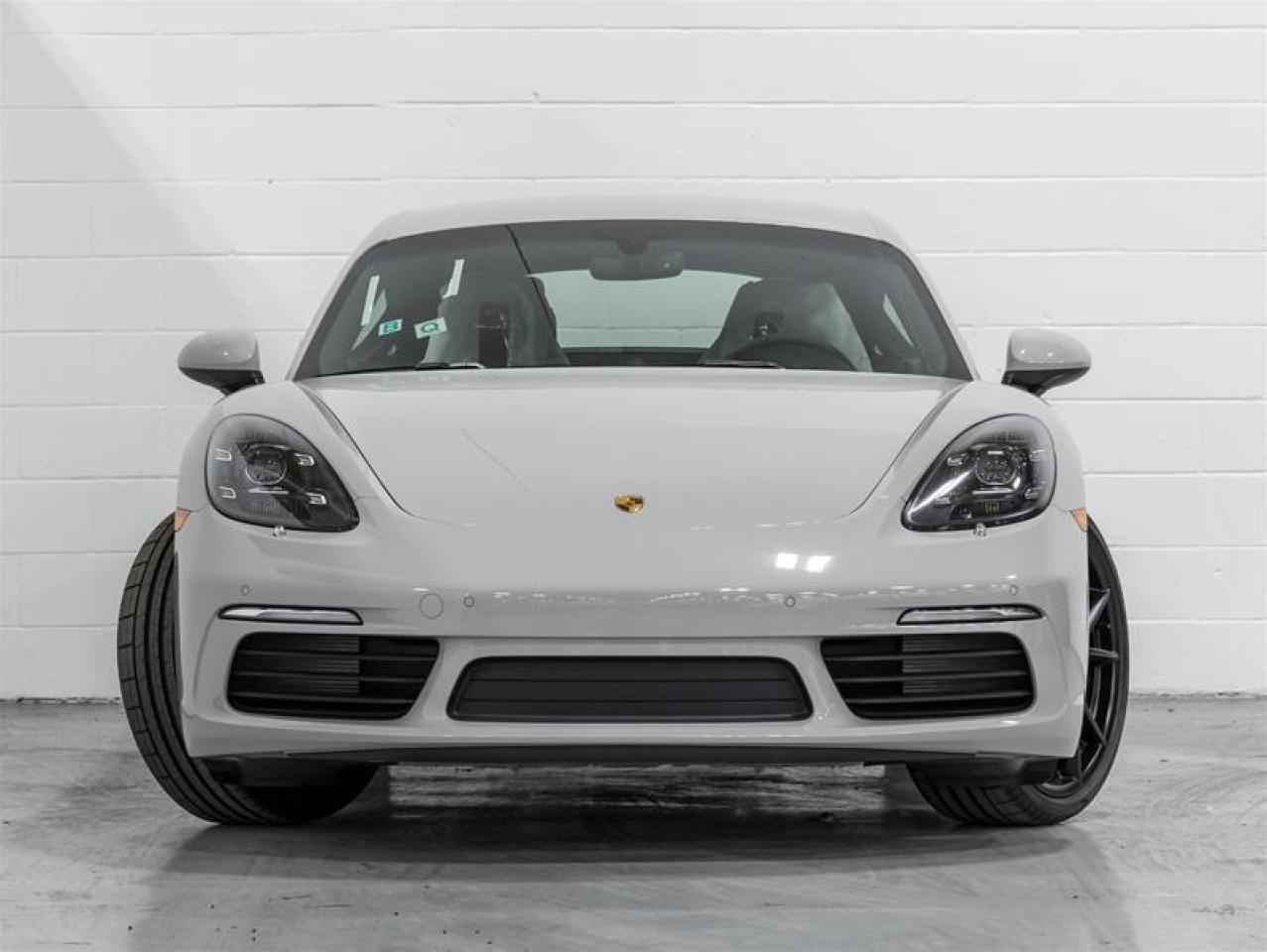 2025 Porsche 718 Cayman  Photo