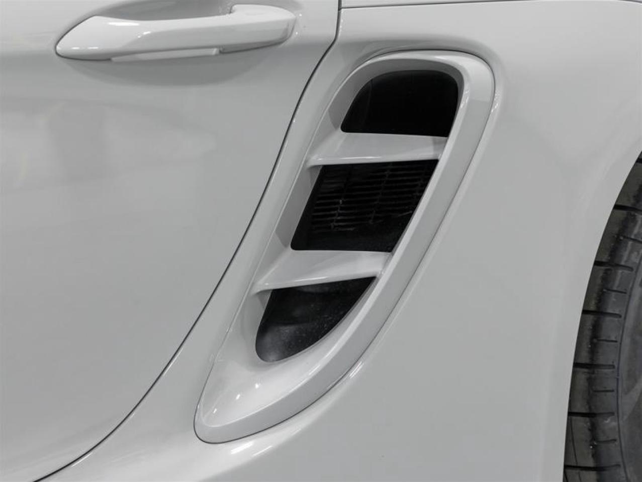 2025 Porsche 718 Cayman  Photo