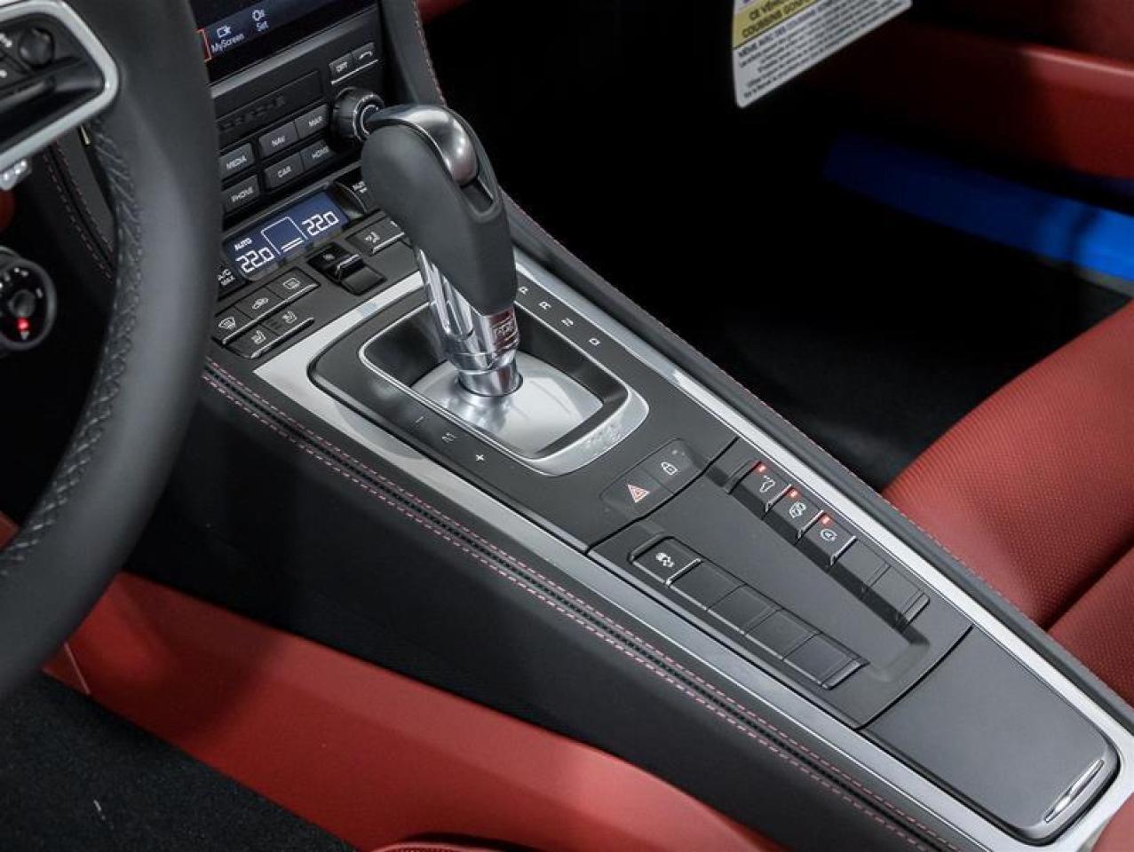 2025 Porsche 718 Cayman  Photo