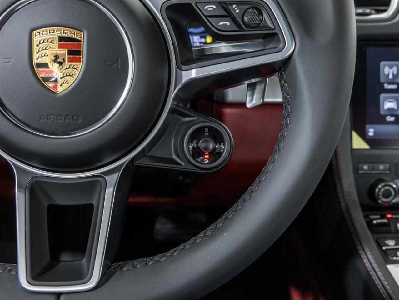 2025 Porsche 718 Cayman  Photo