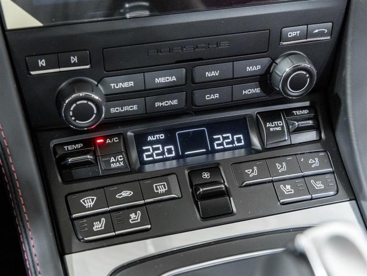 2025 Porsche 718 Cayman  Photo