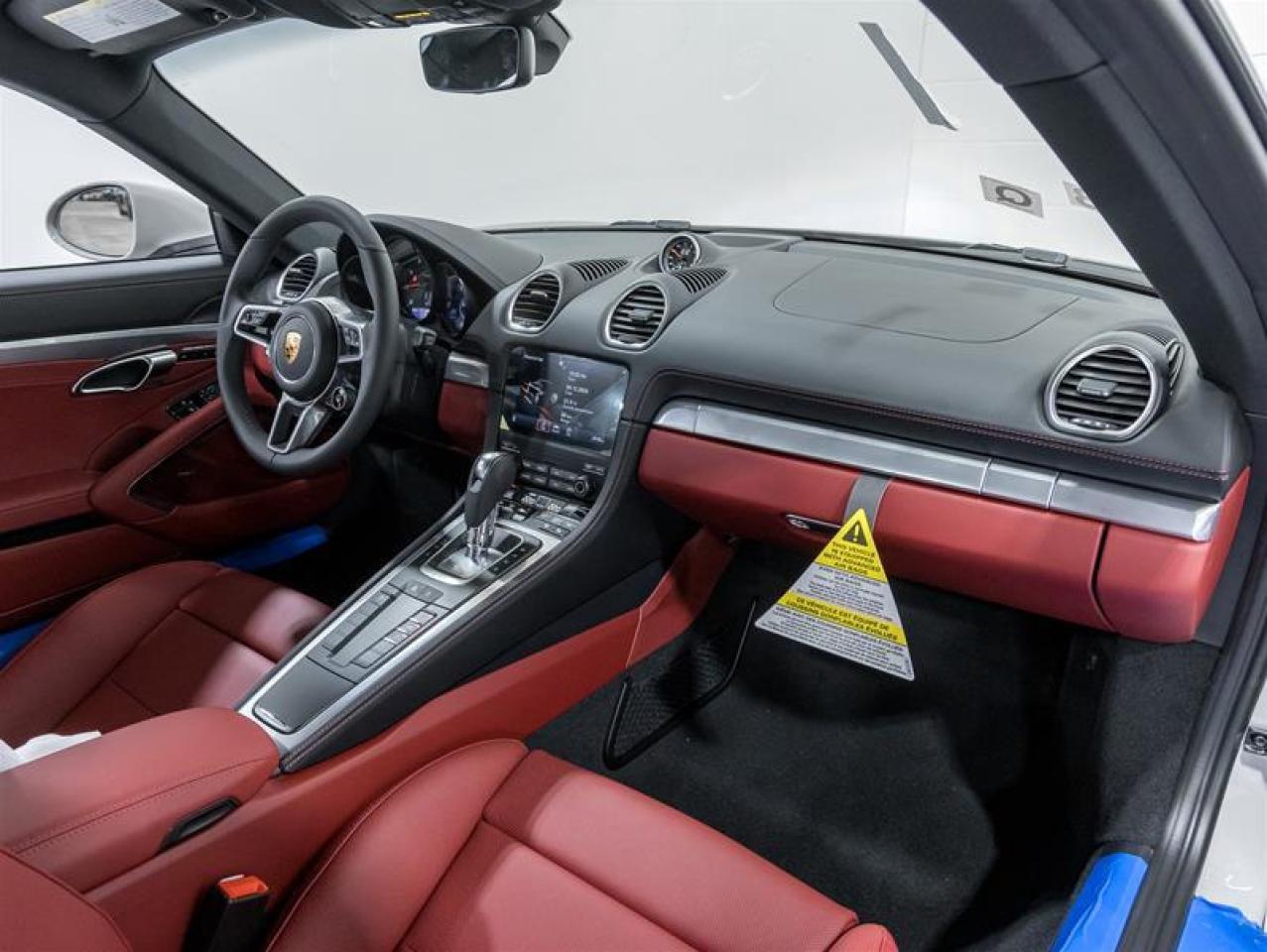 2025 Porsche 718 Cayman  Photo