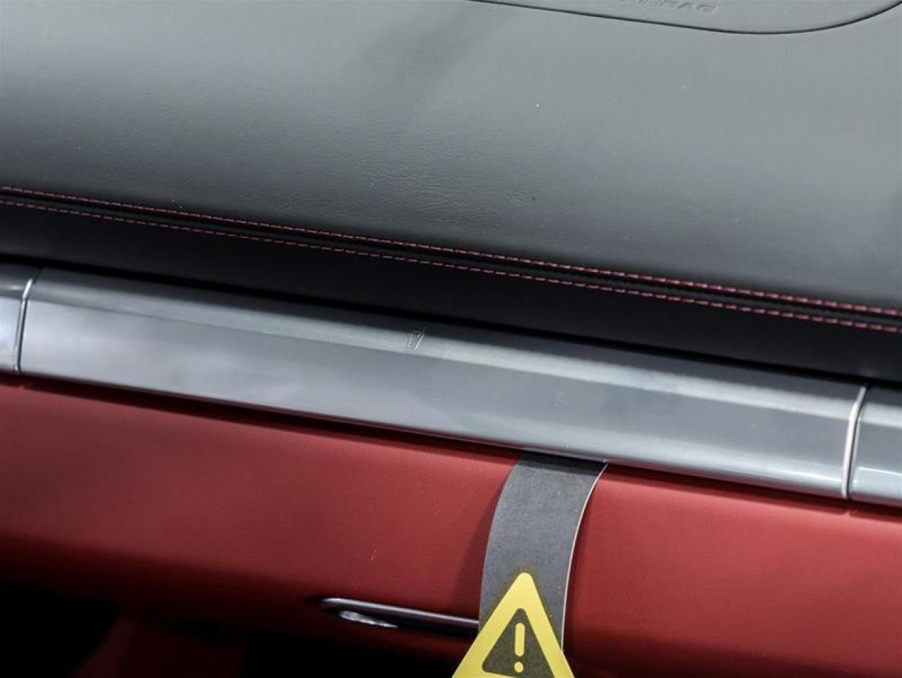 2025 Porsche 718 Cayman  Photo