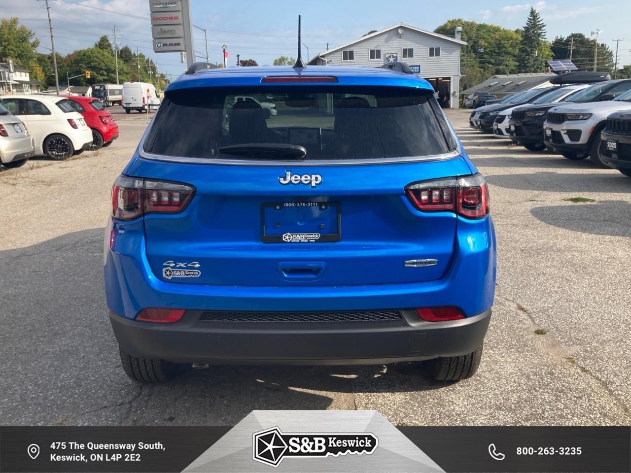 2025 Jeep Compass North 4dr 4x4 Photo3