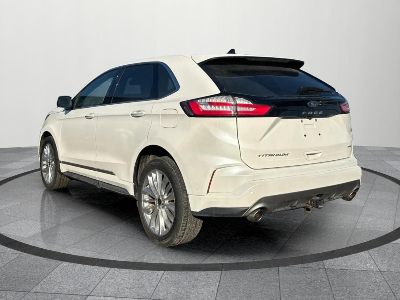 2021 Ford Edge TITANIUM 4DR ALL-WHEEL DRIVE Photo3