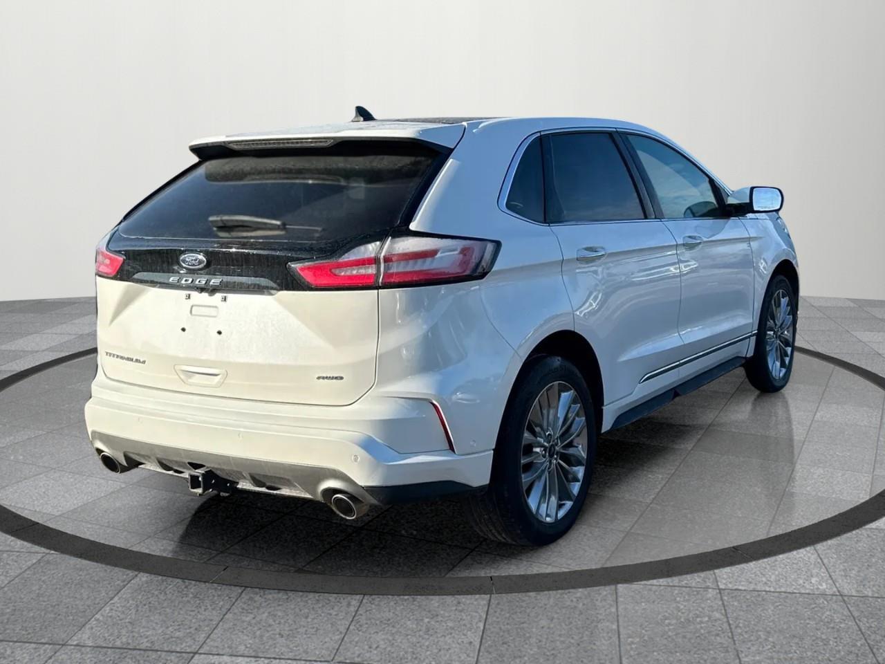 2021 Ford Edge TITANIUM 4DR ALL-WHEEL DRIVE Photo