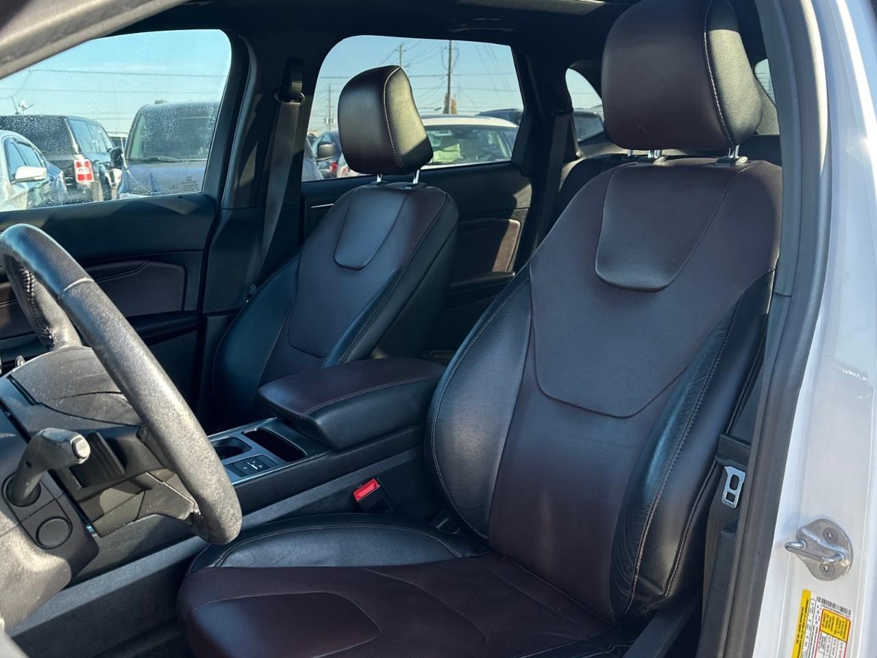 2021 Ford Edge TITANIUM 4DR ALL-WHEEL DRIVE Photo