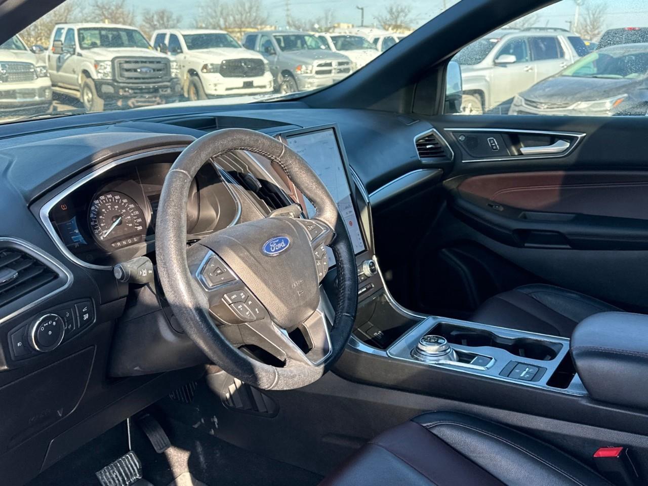 2021 Ford Edge TITANIUM 4DR ALL-WHEEL DRIVE Photo