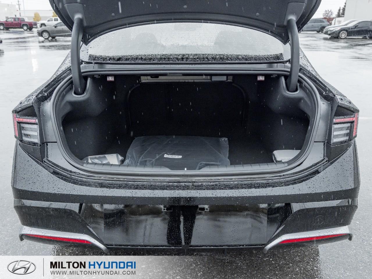 2026 Hyundai Sonata Hybrid Preferred-Trend 4dr Front-Wheel Drive Sedan Photo