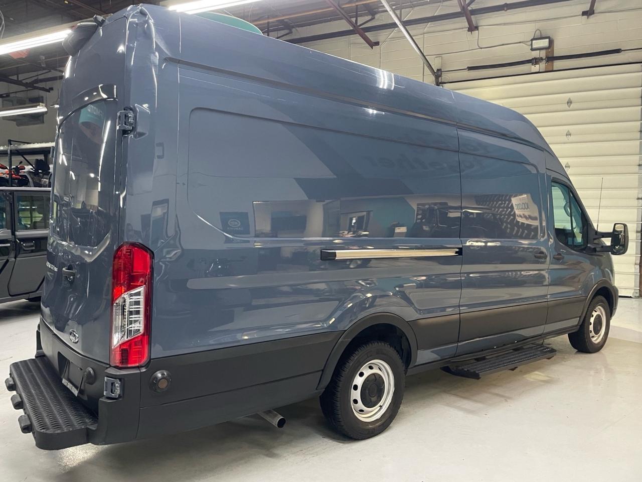 2021 Ford Transit Cargo Van T-250 148 EL   EXTRA LONG   CAMERA   HIGH ROOF   N Photo