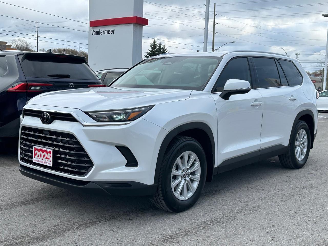 2025 Toyota Grand Highlander Hybrid XLE 4dr All-Wheel Drive Photo0