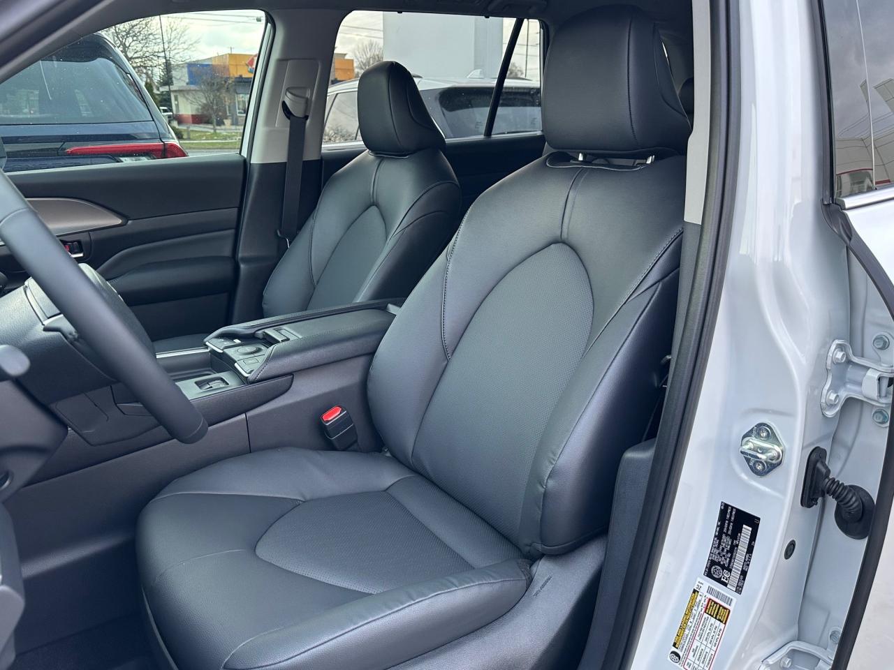 2025 Toyota Grand Highlander Hybrid XLE 4dr All-Wheel Drive Photo