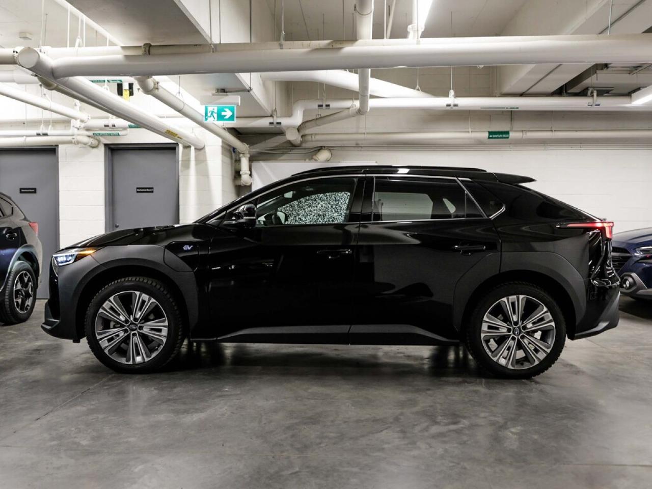 2024 Subaru Solterra  Photo3