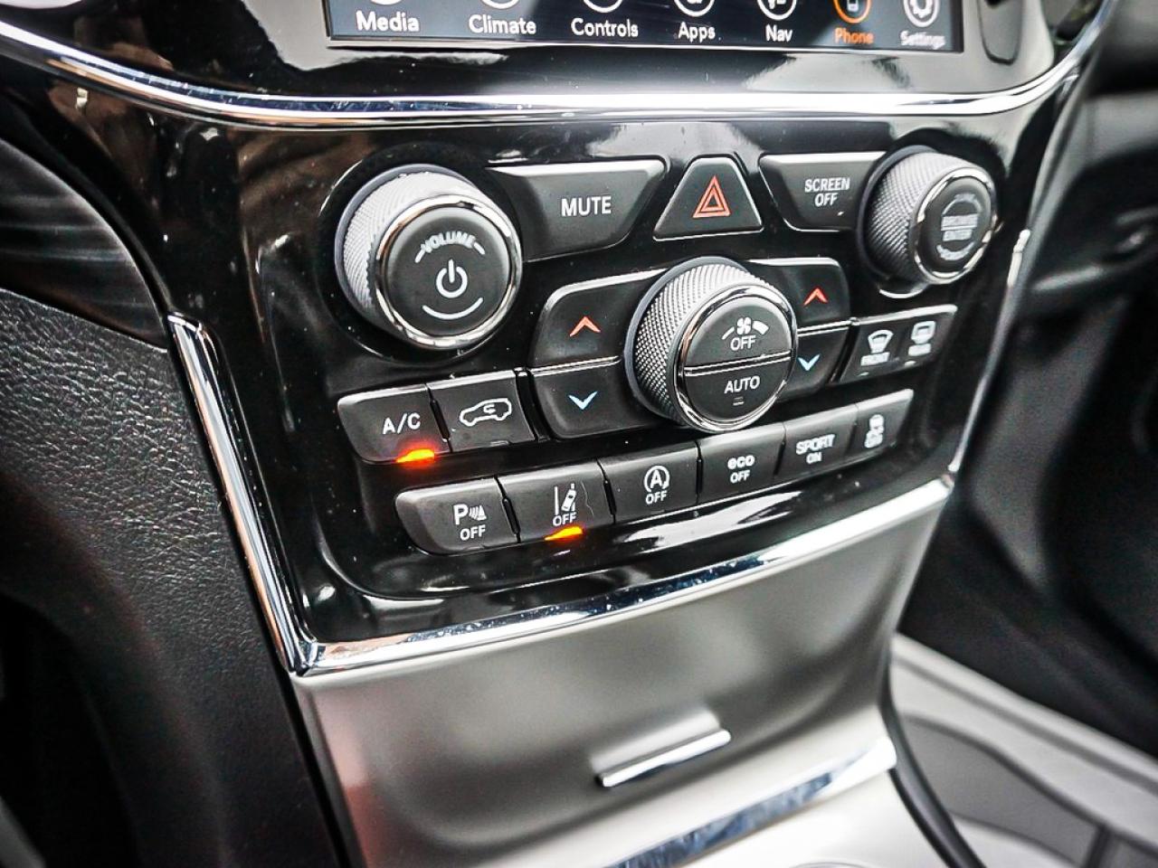 2021 Jeep Grand Cherokee  Photo